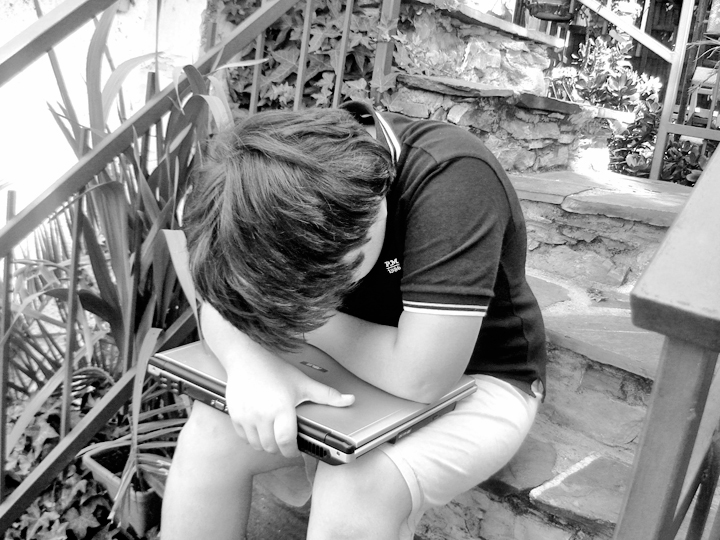 Mi hijo me dice que me odia: manual urgente para padres desesperados